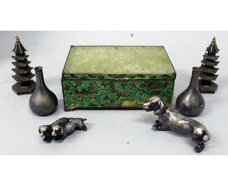 AN EARLY 20TH CENTURY CHINESE ENAMELLED METAL & JADE RECTANGULAR BOX, the top surface of the hinged cover inset with a pierce