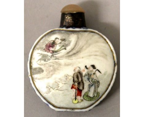 A FINE QUALITY 19TH CENTURY CHINESE FAMILLE ROSE PORCELAIN SNUFF BOTTLE & AGATE STOPPER, the sides of the flattened ovoid bod