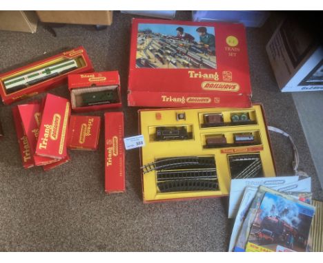 Diecast : Heavy good box of vintage Scalextrix boxed &amp; extras &amp; Triang R3E Railway Set &amp; other boxed items