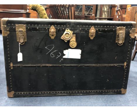 VINTAGE CABIN TRUNK, 102cm wide