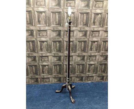 EARLY 20TH CENTURY MAHOGANY FLOOR STANDING LAMP, with tripod supports