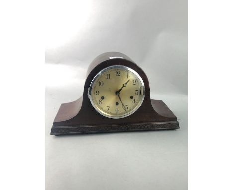 MID 20TH CENTURY SMITHS OAK MANTEL CLOCK, 19.5cm high, along with three other mantel clocks (4)