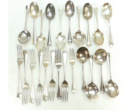 Silver rat tail flatware / cutlery x 18 pieces - Sheffield 1956 / 57 - 1108.9g - 6 soup spoons, 6 dessert spoons, 5 dinner fo