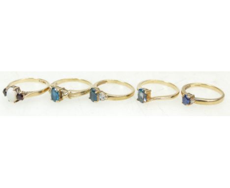 5 x 9ct Gold rings - All size N except 1st ring, size P - Opal & Garnet, single Sapphire, single blue Topaz, oval blue stone 