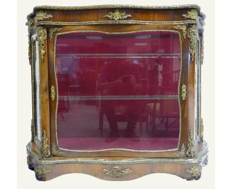 Good quality reproduction burr walnut French Louis XV style credenza/display cabinet, with brass ormolu mounts (140cm Width x