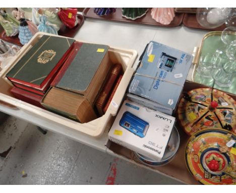 THREE VINTAGE CHILDREN'S TIN TOYS including a 'Humming-Top', a 'Sing a Song of Sixpence' tin game, small parcel of china teaw