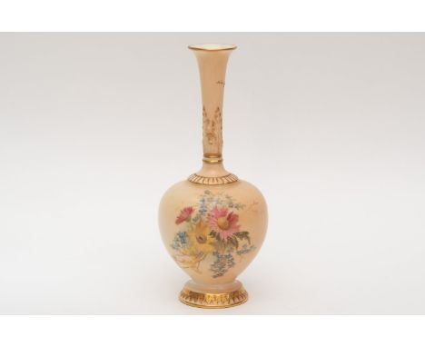 A blush Worcester spill vase, shape 1661. Circa 1902. The height is 6.5 inches approximately.