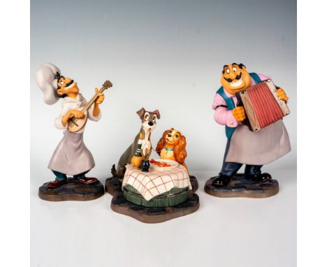 Classic figural titled Bella Notte from Lady and The Tramp. Walt Disney Classics backstamp. Limited edition 3289/5000. Larges