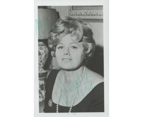 Shelley Winters signed 6x4 black and white photo. Shelley Winters (born Shirley Schrift; August 18, 1920 - January 14, 2006) 
