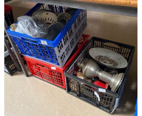 A quantity of assorted oil lamp bases, mainly brass and white metal and other similar items **Lots must be paid for and colle