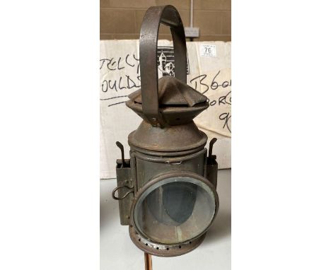 Railway interest - a WWII period hand held three aspect lamp, green painted, makers plate for Harry Pratt &amp; Co Birmingham