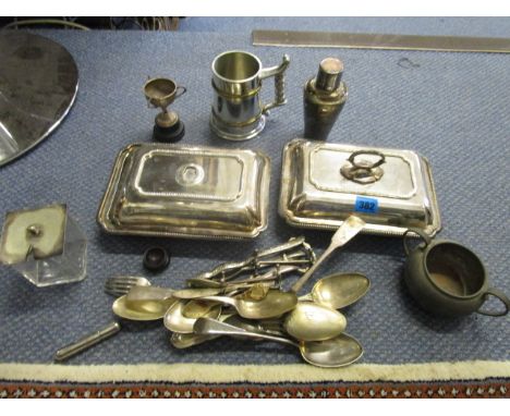 Mixed silver and silver plated items to include The Bonzer Foursome, cocktail shaker, tureens, a small silver trophy cup and 