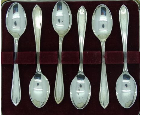 Silver boxed set of 6 tea spoons  