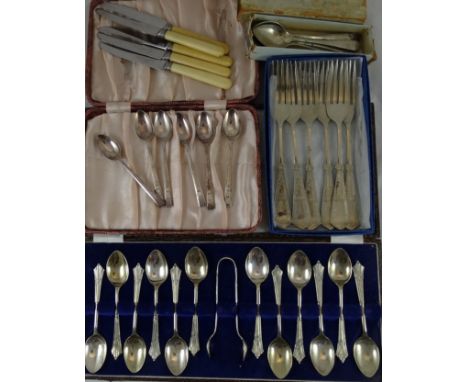 Box set of 12 tea spoons + sugar tongs, 6 tea spoons, 5 tea knives, forks & assorted tea spoons  