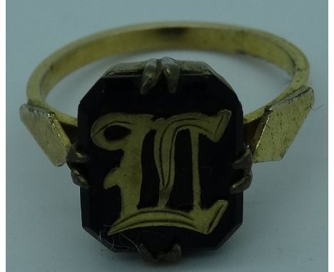 Mourning ring  