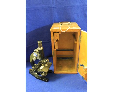 Enamelled aluminum lamp, Manufacturing and Railway Supplies Ltd railway man's hand lantern.