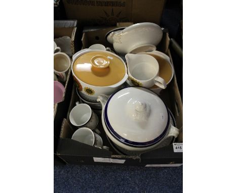 Tray of assorted china to include Studio J&G Meakin dinner ware items comprising circular lidded tureens, plates, gravy boat 
