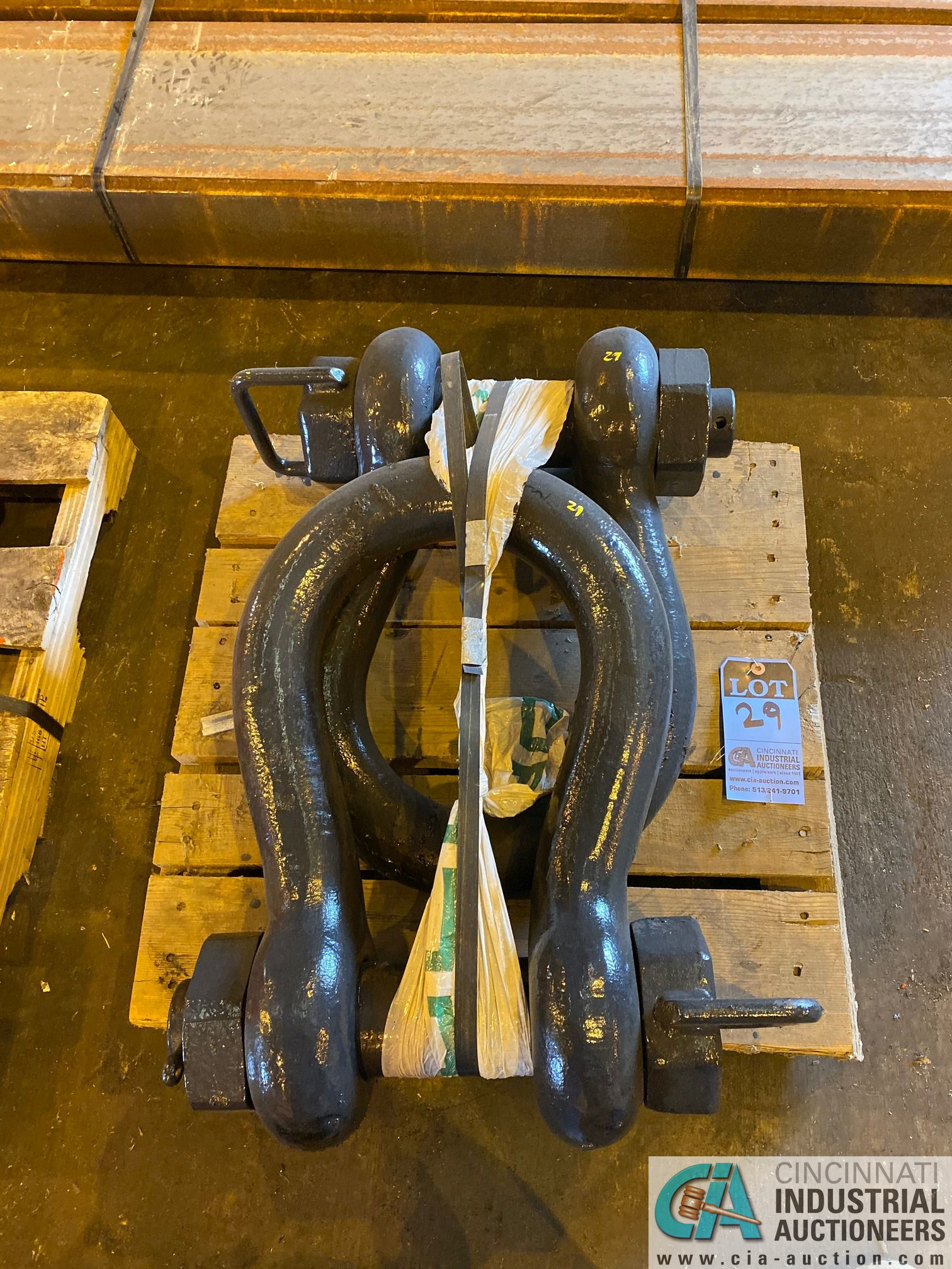 150 TON SKOOKUM SHACKLES