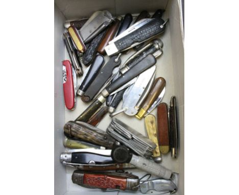 Collection of vintage penknives including Military style, Multi tool, fishing etc