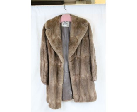 Vintage ' National Fur Company ' Ladies Coat