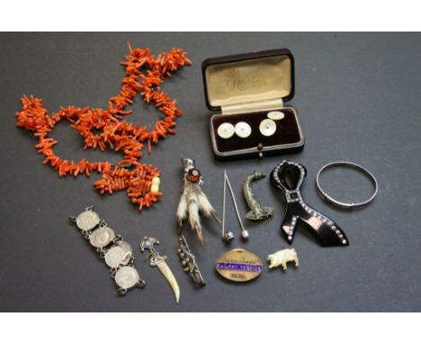 Small collection of vintage jewellery etc to include a Coral necklace, Hallmarked Silver baby bangle, coin bracelet &amp; GWR