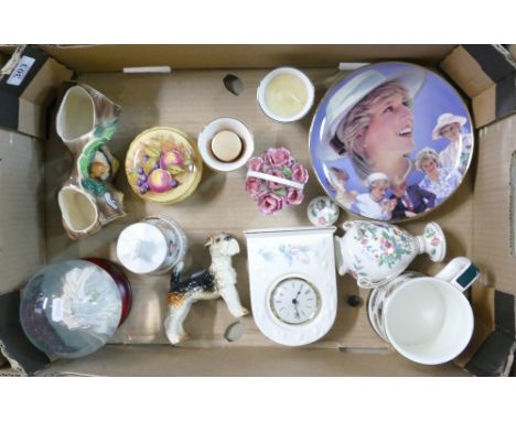 A mixed collection of items to include: Aynsley Sweetheart Mantle clock, Aynsley Pembroke small temple jar, Goebel dog, Aynsl