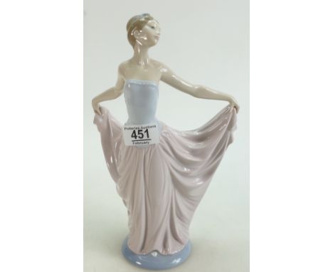 Lladro figure of a lady in a grey / pink dress: Lladro figure of a lady in a grey / pink dress. Impressed numbers 5050. Boxed
