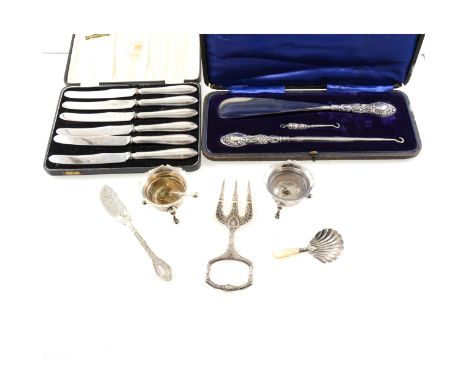 A collection of silver and plated flatware, to include a cased set of Viners silver handled knives, Sheffield, 1956 and 1958,