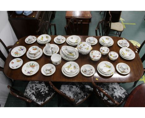 Royal Worcester Evesham pattern dinner service, 60+ pieces, tureens, dinner plates, ashettes, jugs, cups, saucers bowls etc.