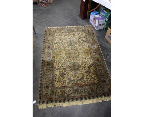 Tasselled patterned rug, 180 cm x 120 cm