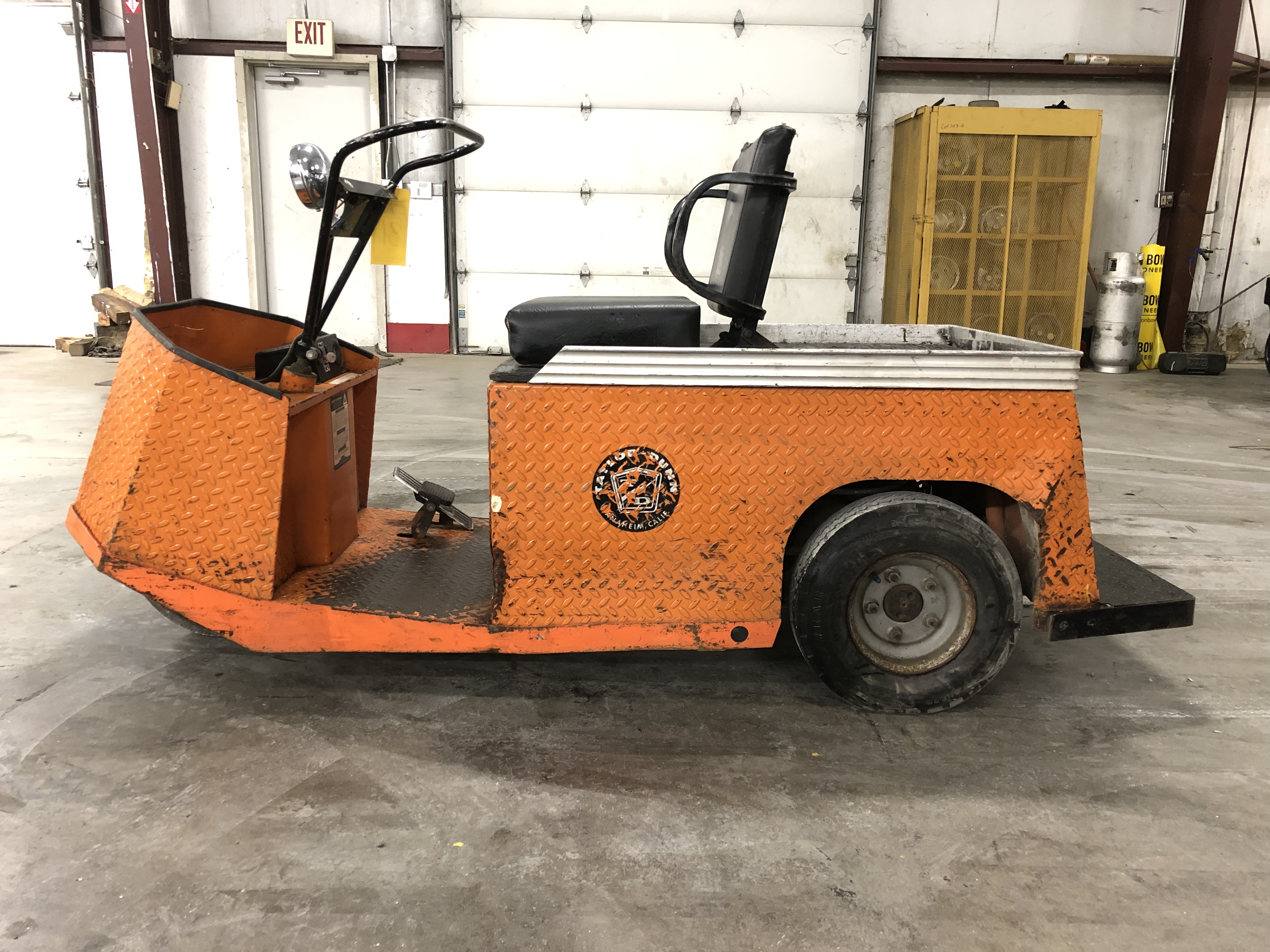 TAYLORDUNN ELECTRIC 3WHEEL PERSONNEL CART, MODEL S8534, S/N 39653