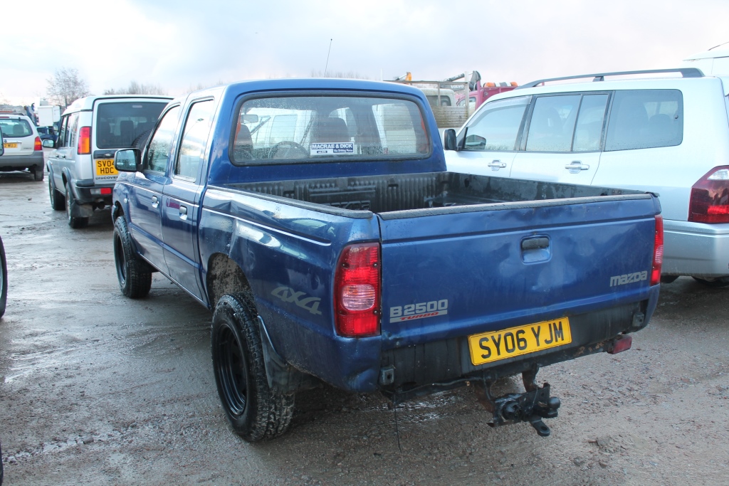 Mazda B2500 4x4 Double Cab Td - 2499cc 2 Door 4x4 Reg No : SY06YJM D.F ...