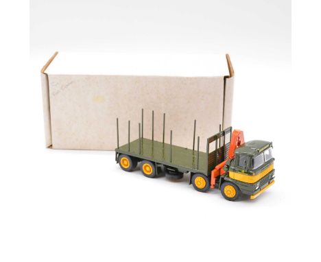 Custom made model Scammell 'Forestry Commission' flat trailer truck, green / yellow body, appears to be 1:32 scale, in card b