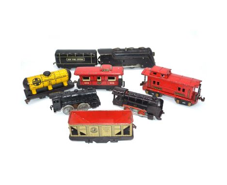 Louis Marx O gauge model railways, including 0-4-0 clock-work locomotive 'New York Central' with tender; 'American Flyer' pas