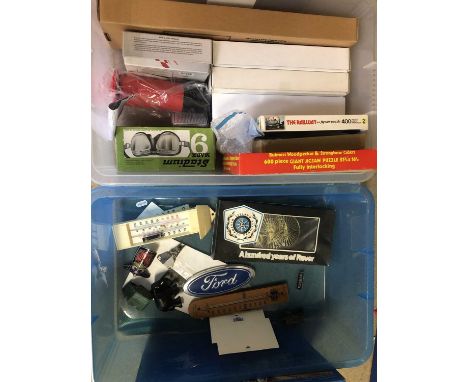 Mixed models and collectibles, two trays including two Exclusive Ship Models from the classic ship collection, boxed; The Vin
