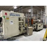 Cincinnati 250-20 hydraulic clamp plastic injection molding machine