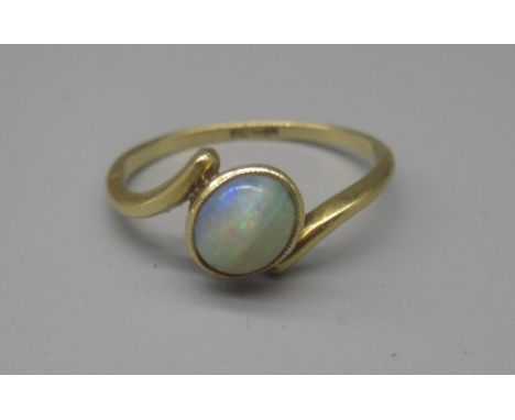 18ct yellow gold ring set with oval cabochon opal, stamped 18ct, size O, 1.7g 