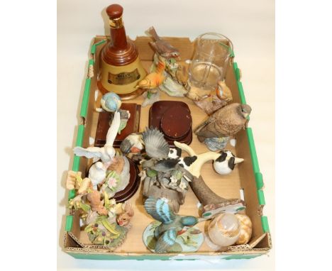 Group of animal and bird figures, including Alfretto porcelain and Leonardo, max. H20cm, Bell's Scotch whisky bell-shaped dec