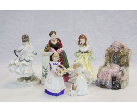 Collection of ceramic Figurines to include; Coalport "Visiting Day", Limited Edition Royal Doulton "Florence Nightingale, "Qu