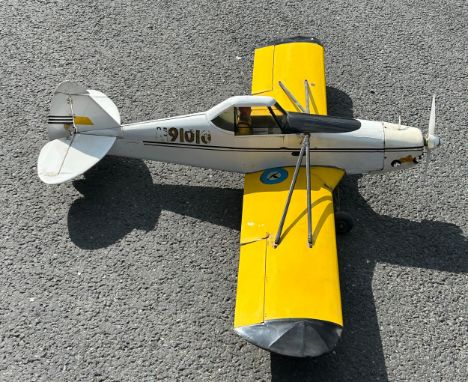 Large plane size 25 engine with radio control