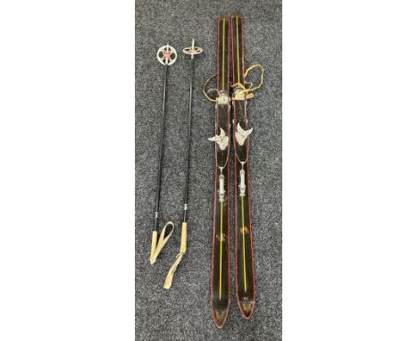 Set of vintage ski's and two&nbsp;Lamborghini Ski-meister poles