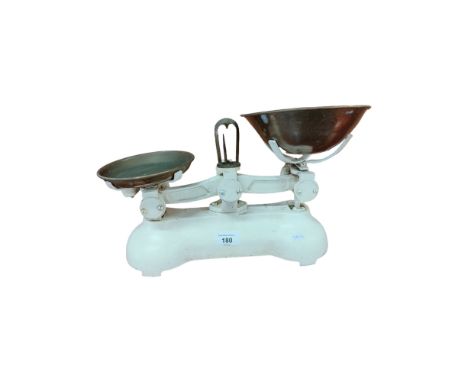 VINTAGE SCALES 