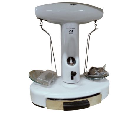 SET OF AVERY CHEMIST SCALES AND WEIGHTS 