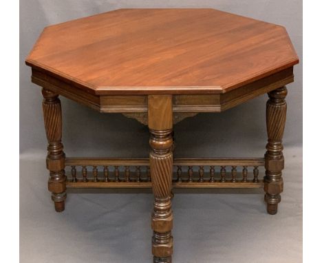 CIRCA 1900 MAHOGANY OCTAGONAL TOP TABLE - on turned and twist supports with conjoining finial topped gallery, 67.5cms H, 89.5