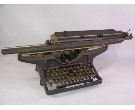 TYPEWRITER BY UNDERWOOD