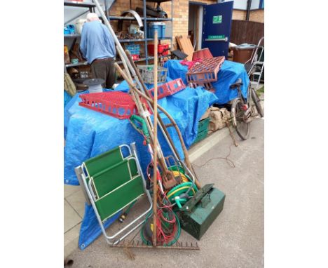 A good lot of quality vintage tools, a Qualcast &amp; hose etc.&nbsp;Collect Only.