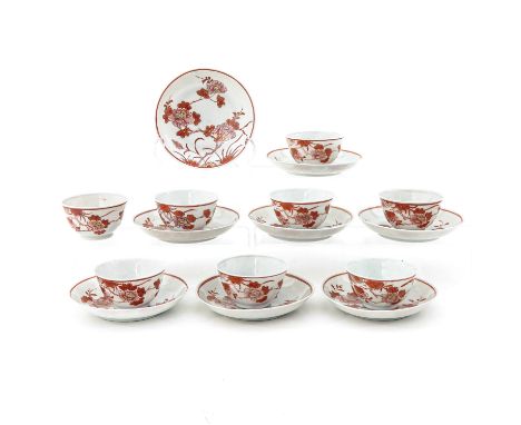 Milk and blood decor, 18th Century, saucers are 12 cm. in diameter, with restorations.