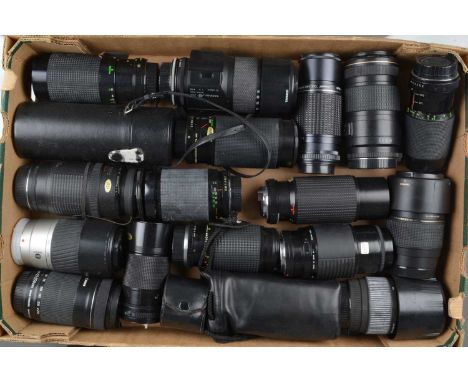 A Tray of Zoom Lenses, manufacturers include Minolta, Tamron, Sigma, Pentax, Vivitar and other examples, all AF lenses untest