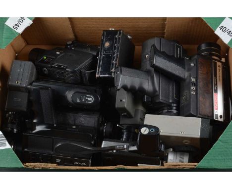 A Tray of Cine Cameras, including a Bell & Howell Filmosonic XL, 1225 XL, 1239 XL, Autoload 1203, Eumig Sound 31 XL, C6, Sank