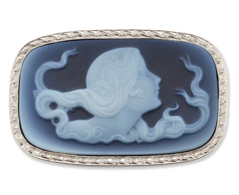 An 18ct white gold mounted cameo brooch, the sardonyx cameo depicting the portrait of a lady, to white gold bezel mount, Lond